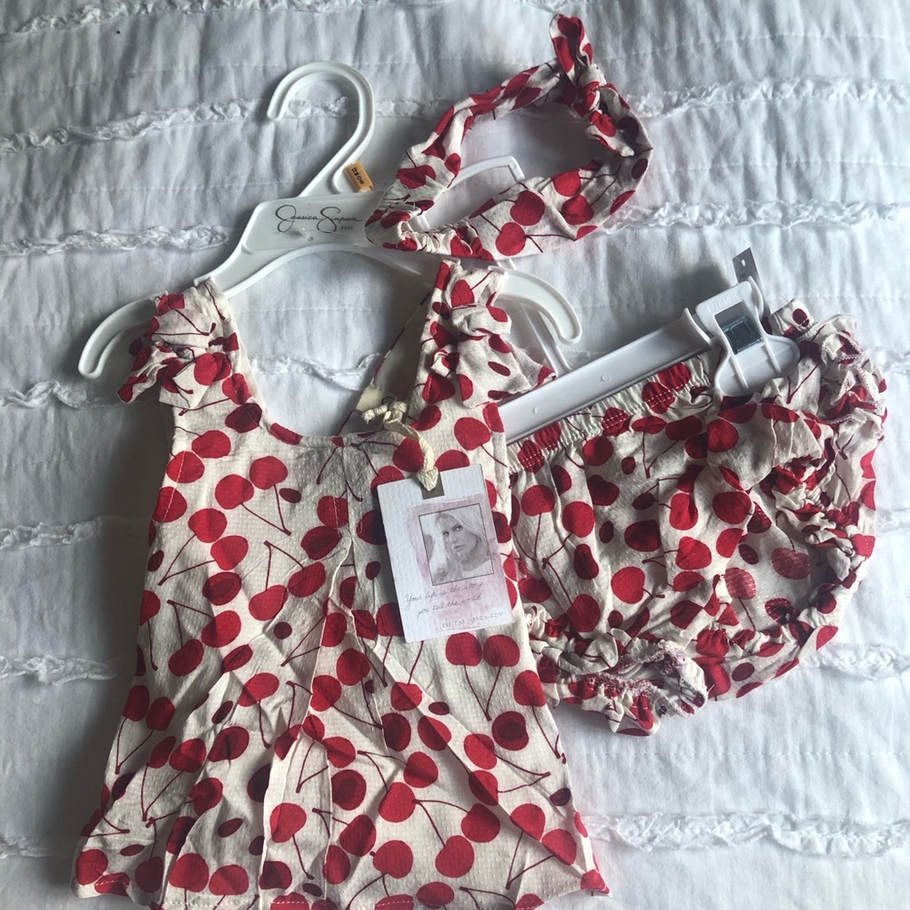 NWT 12 MO Girls 3 Piece Set